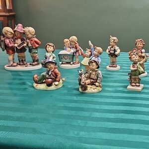 Goebel Exclusive Collectors Figurines - White and Brown